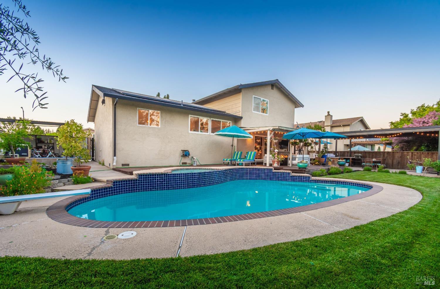 3355 Covey Ct