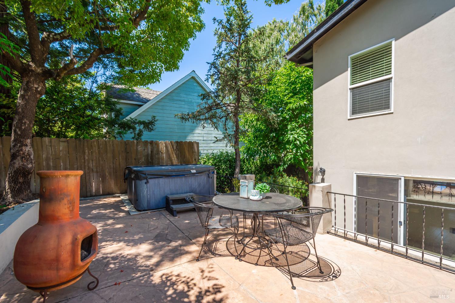 225 Berna Ave