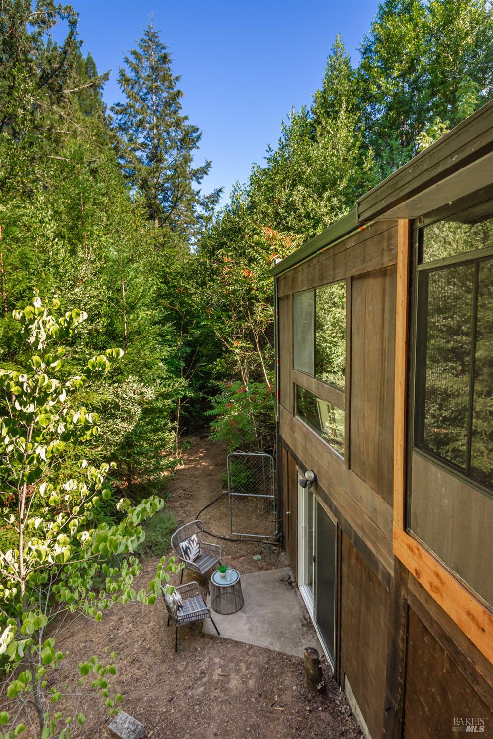 4516 Dry Creek Rd