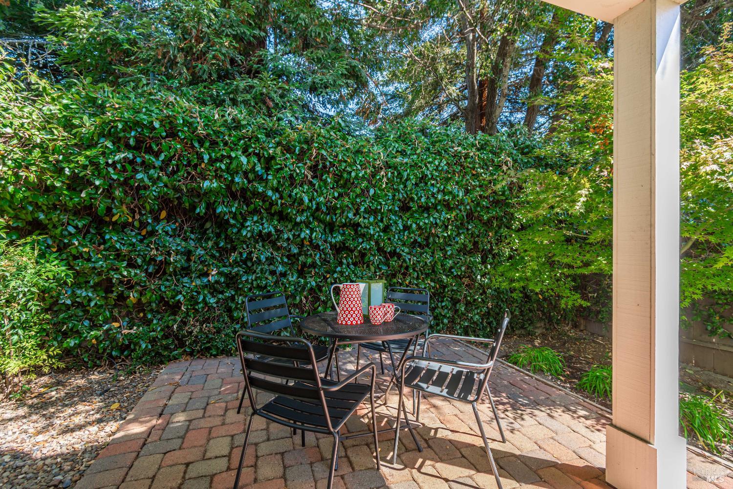 2748 Elks Way