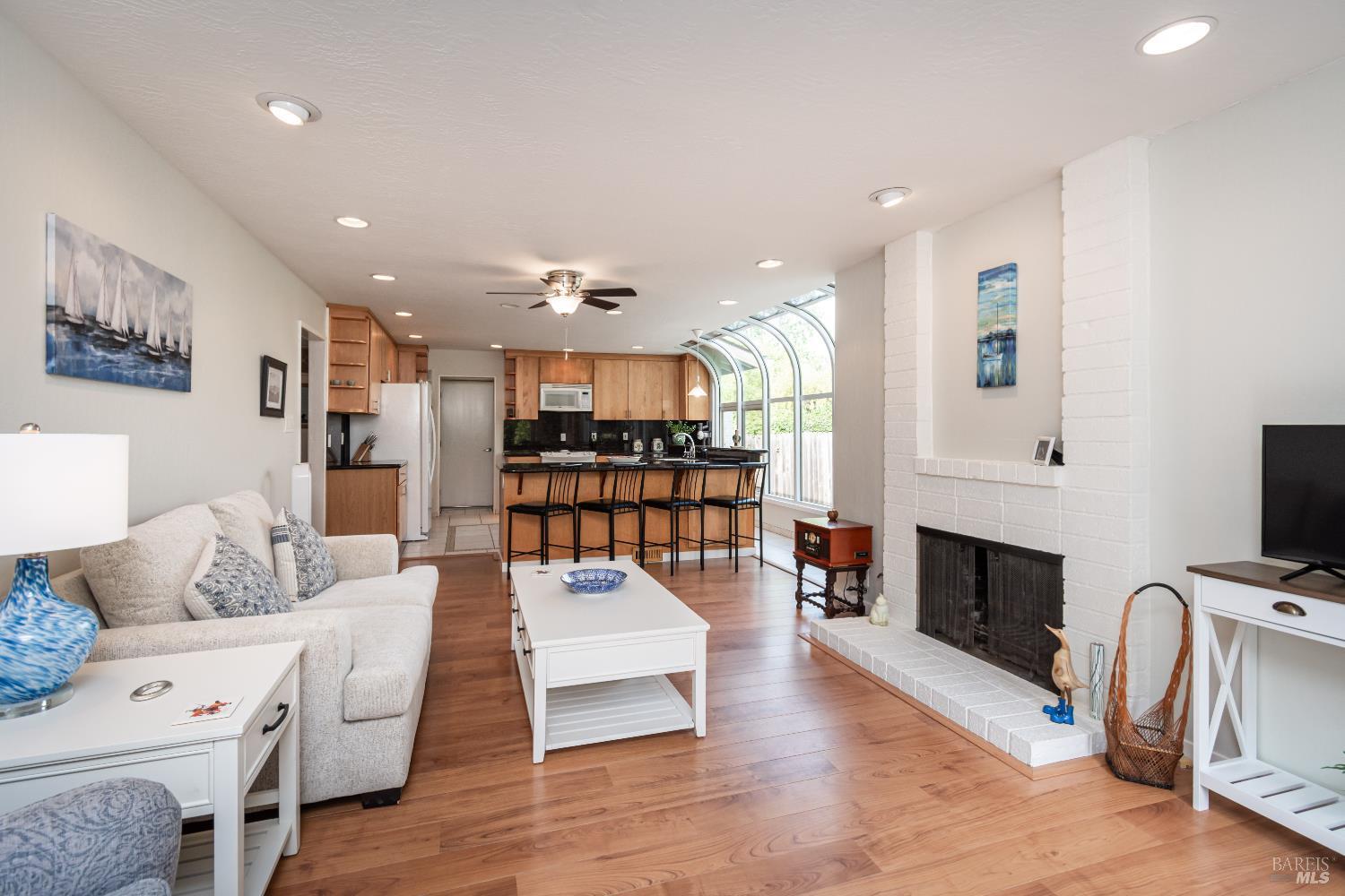 4022 Browns Valley Rd