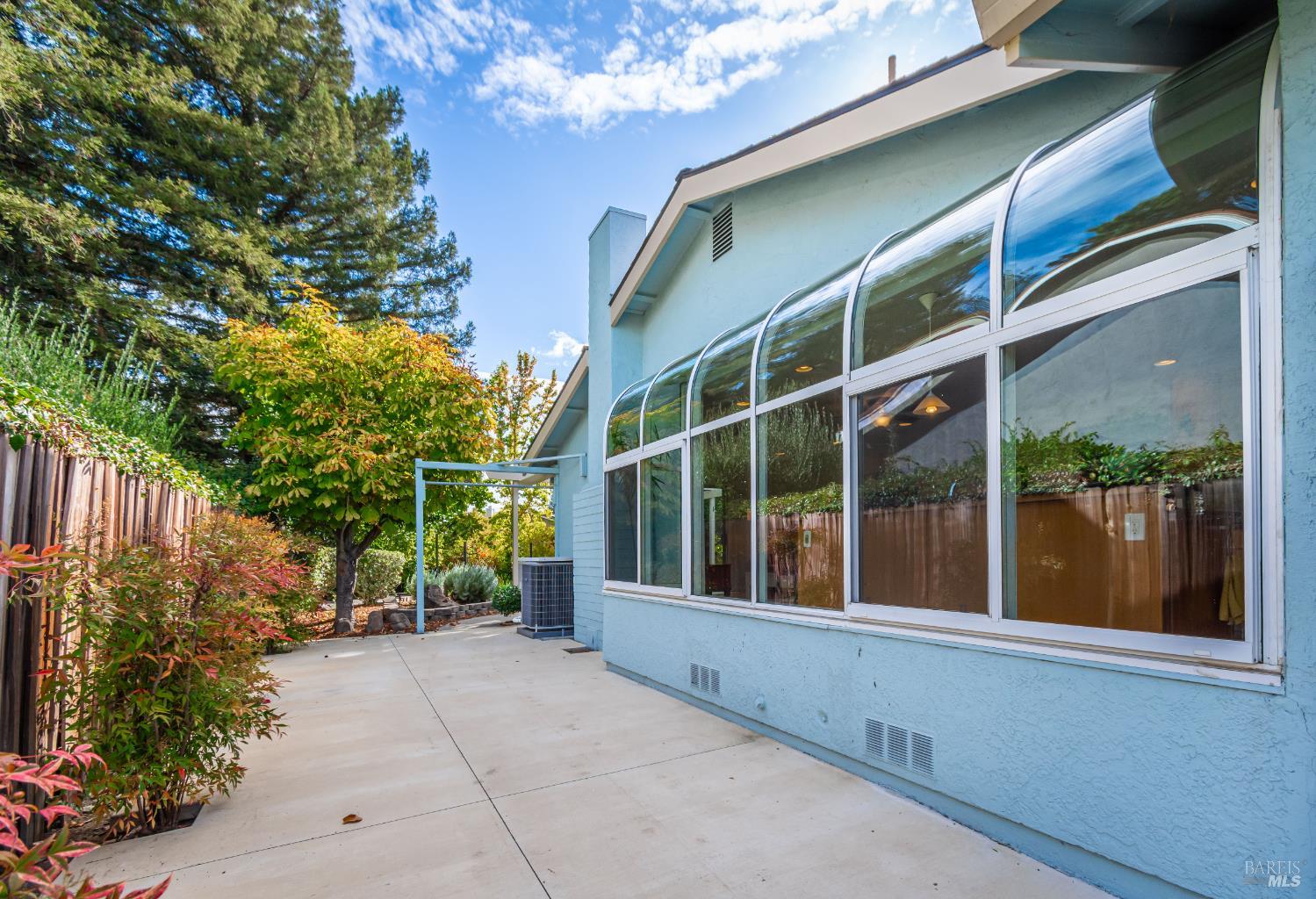 4022 Browns Valley Rd