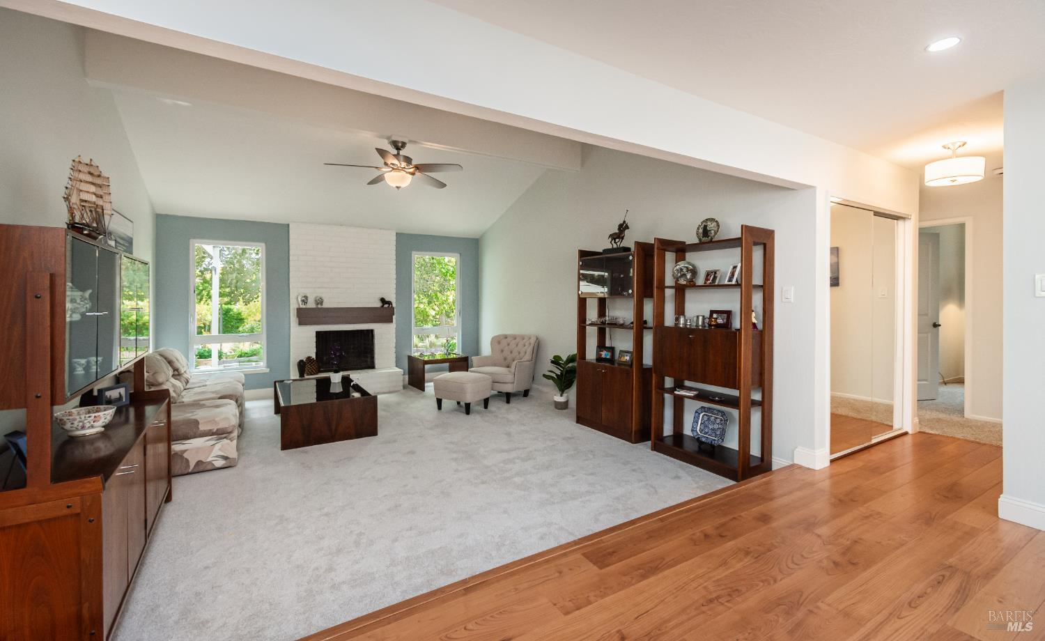 4022 Browns Valley Rd