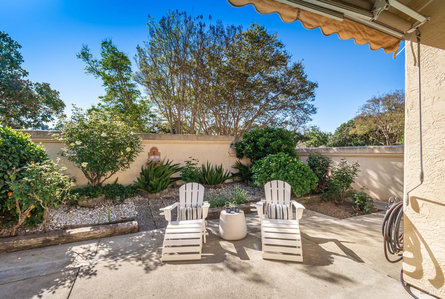 80 Fountain Grove Circle