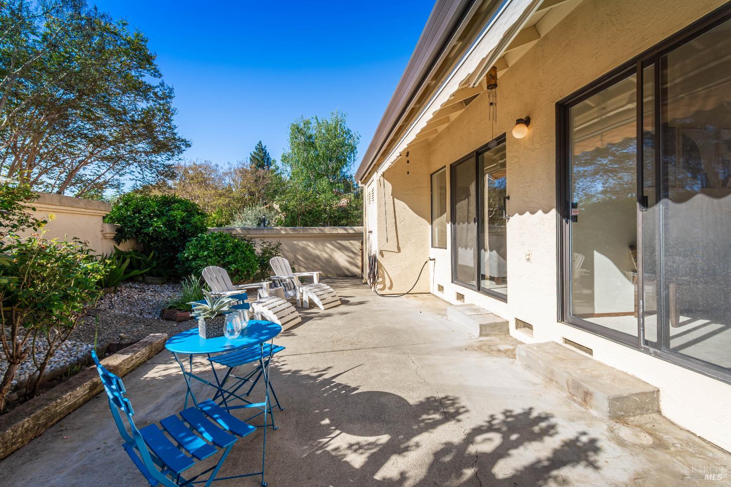 80 Fountain Grove Circle