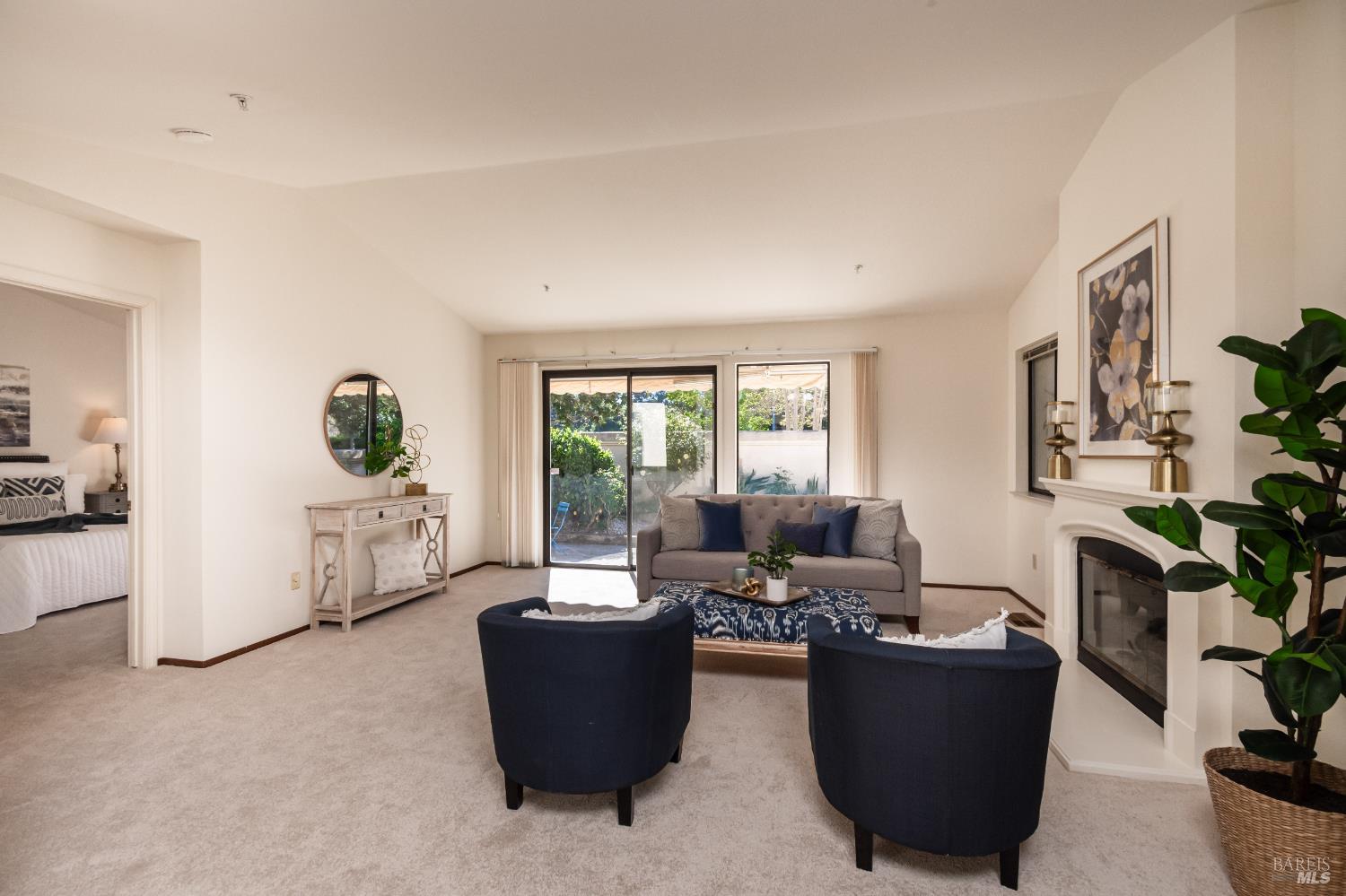 80 Fountain Grove Circle