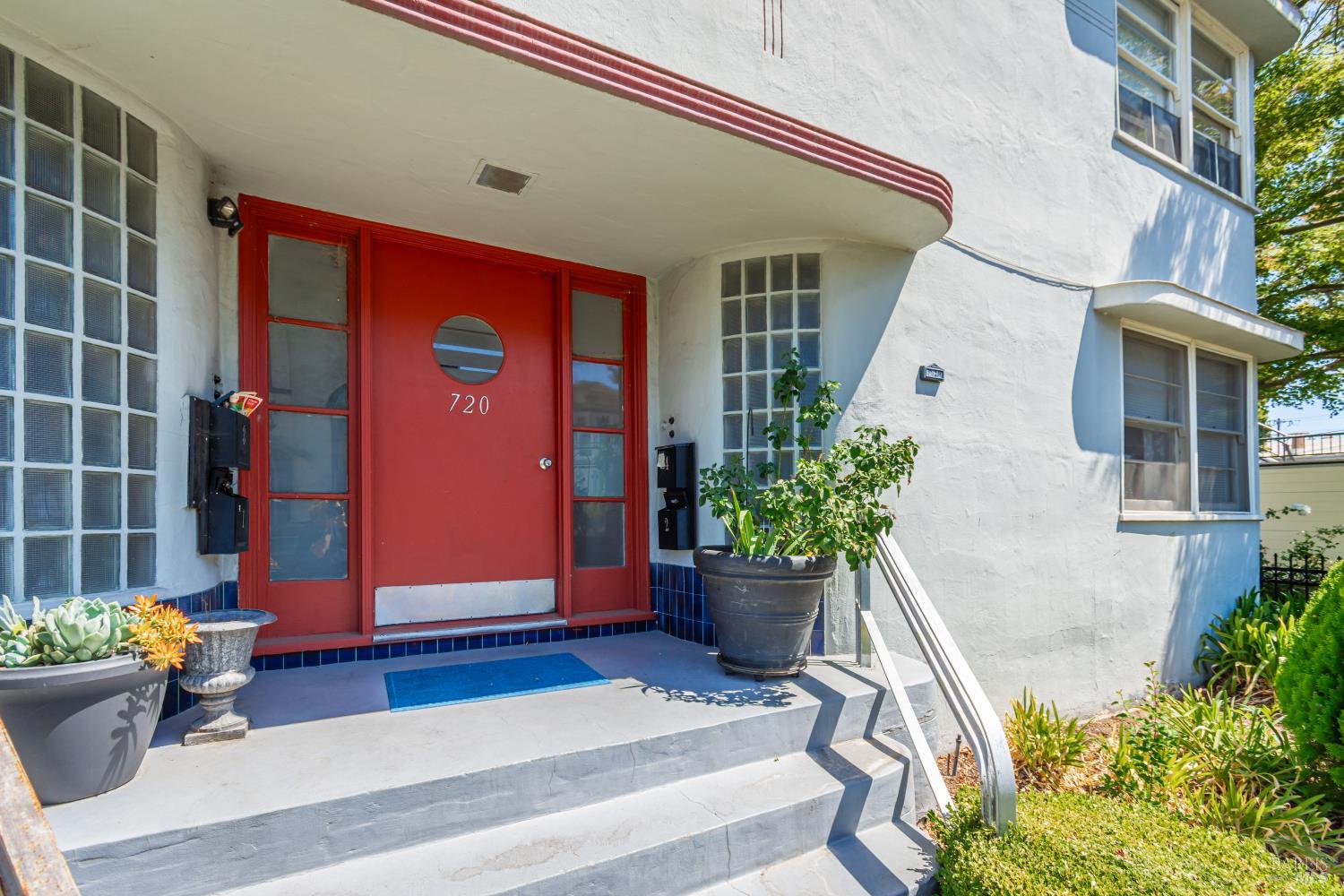 720 Franklin Street