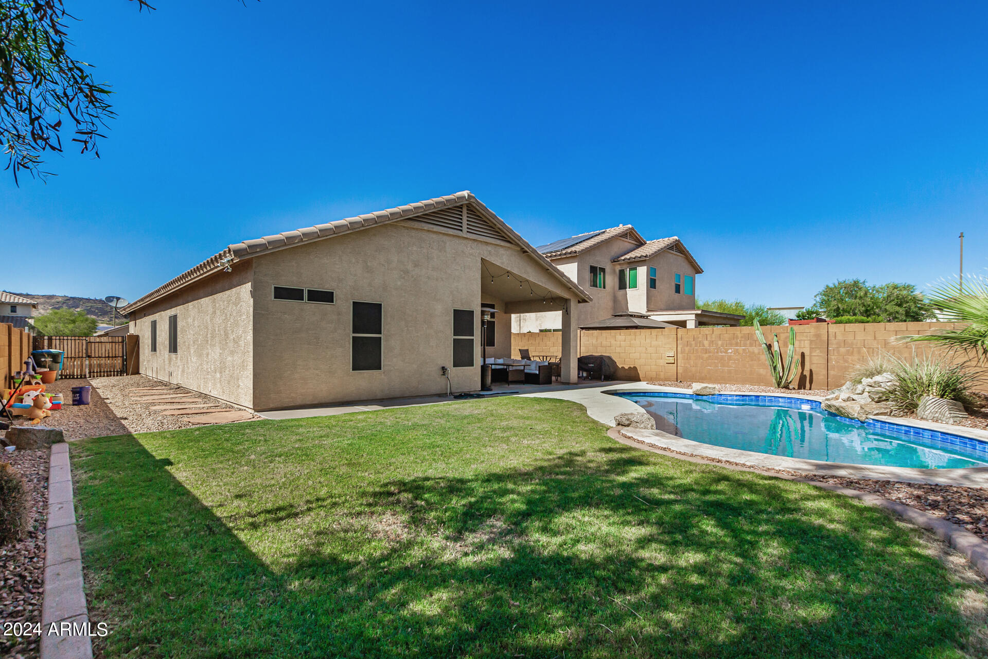 3909 W HACKAMORE Drive
