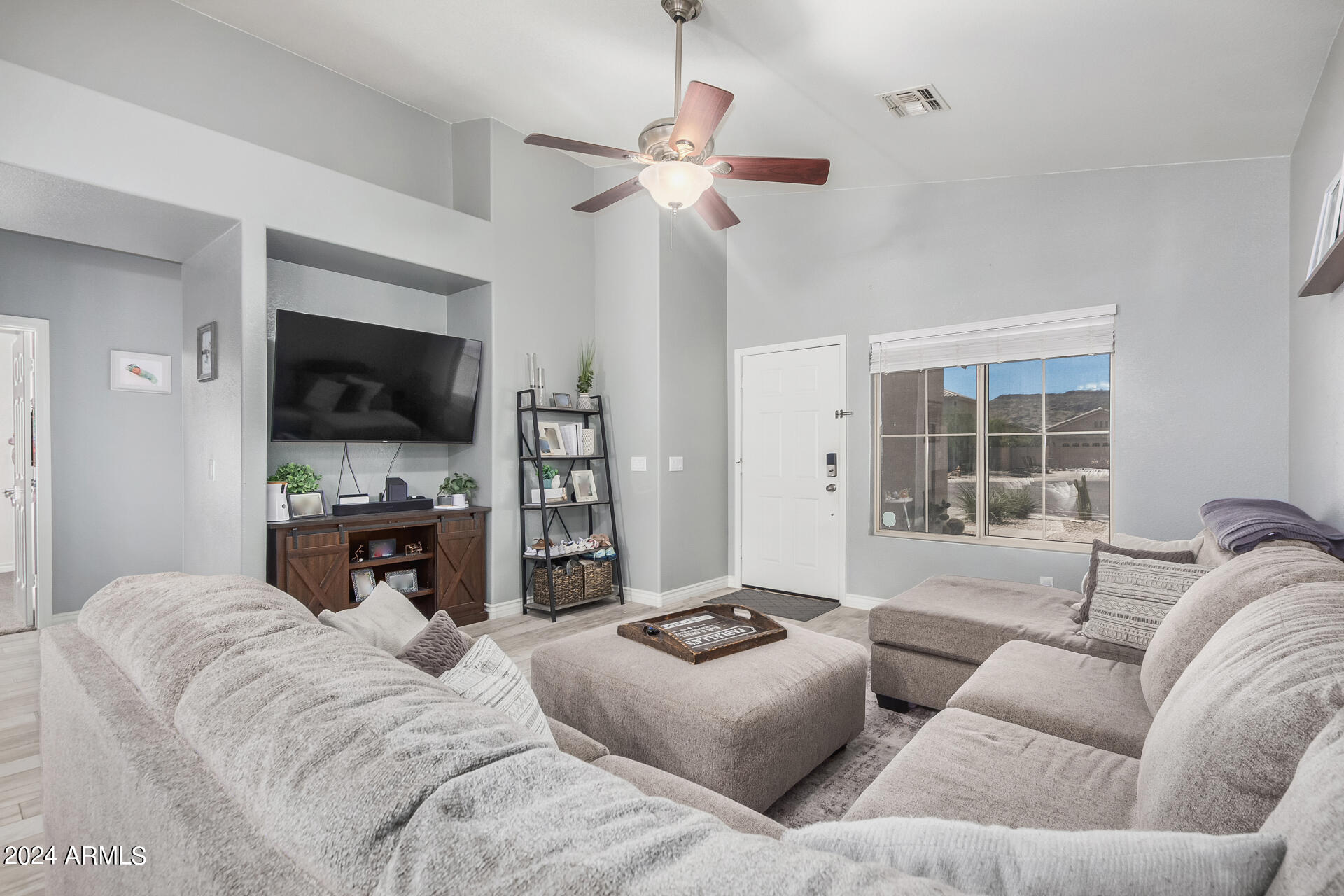 3909 W HACKAMORE Drive