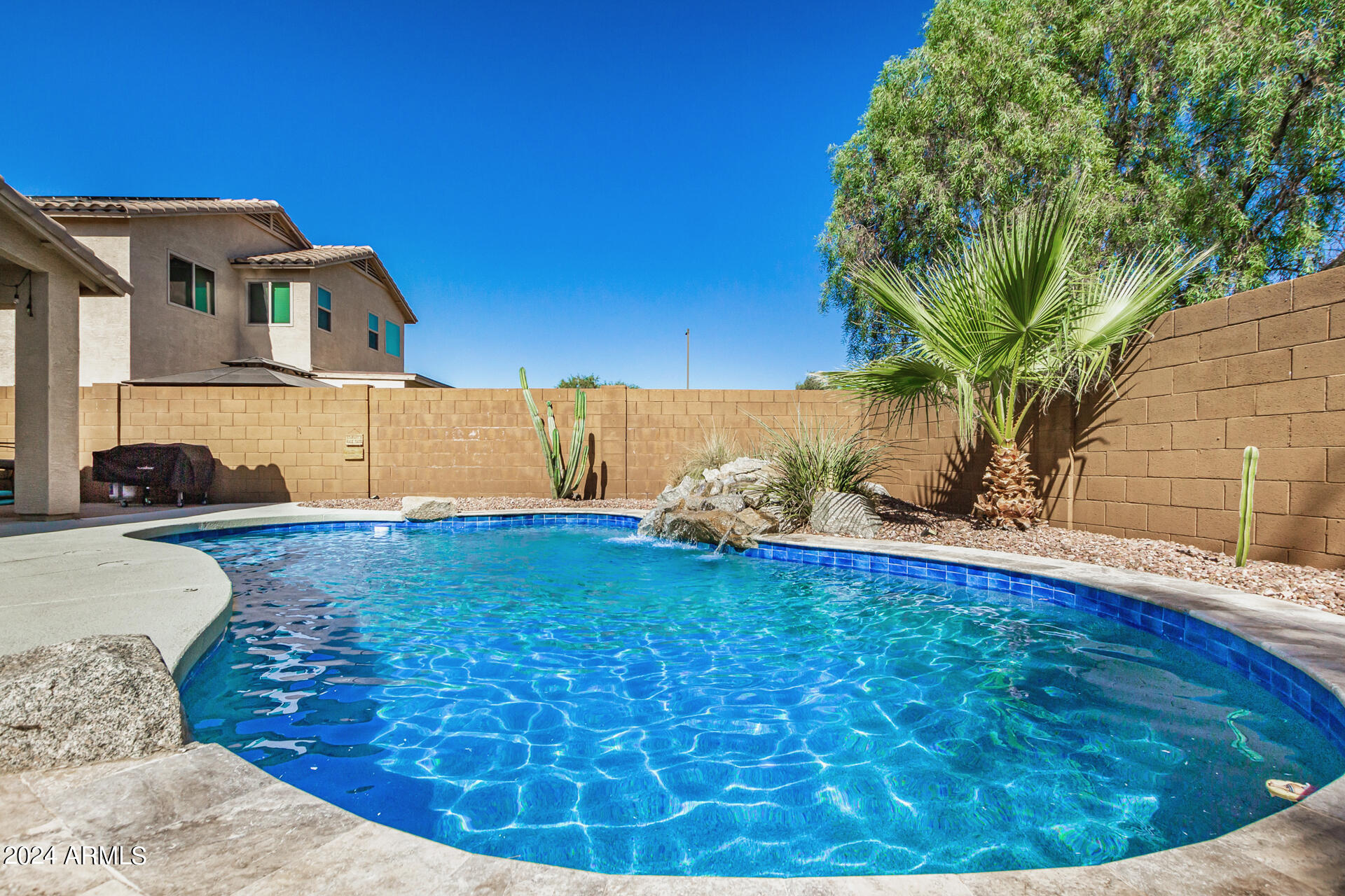 3909 W HACKAMORE Drive
