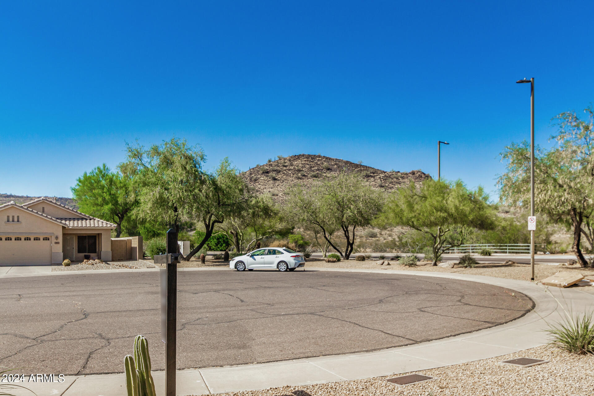 3909 W HACKAMORE Drive