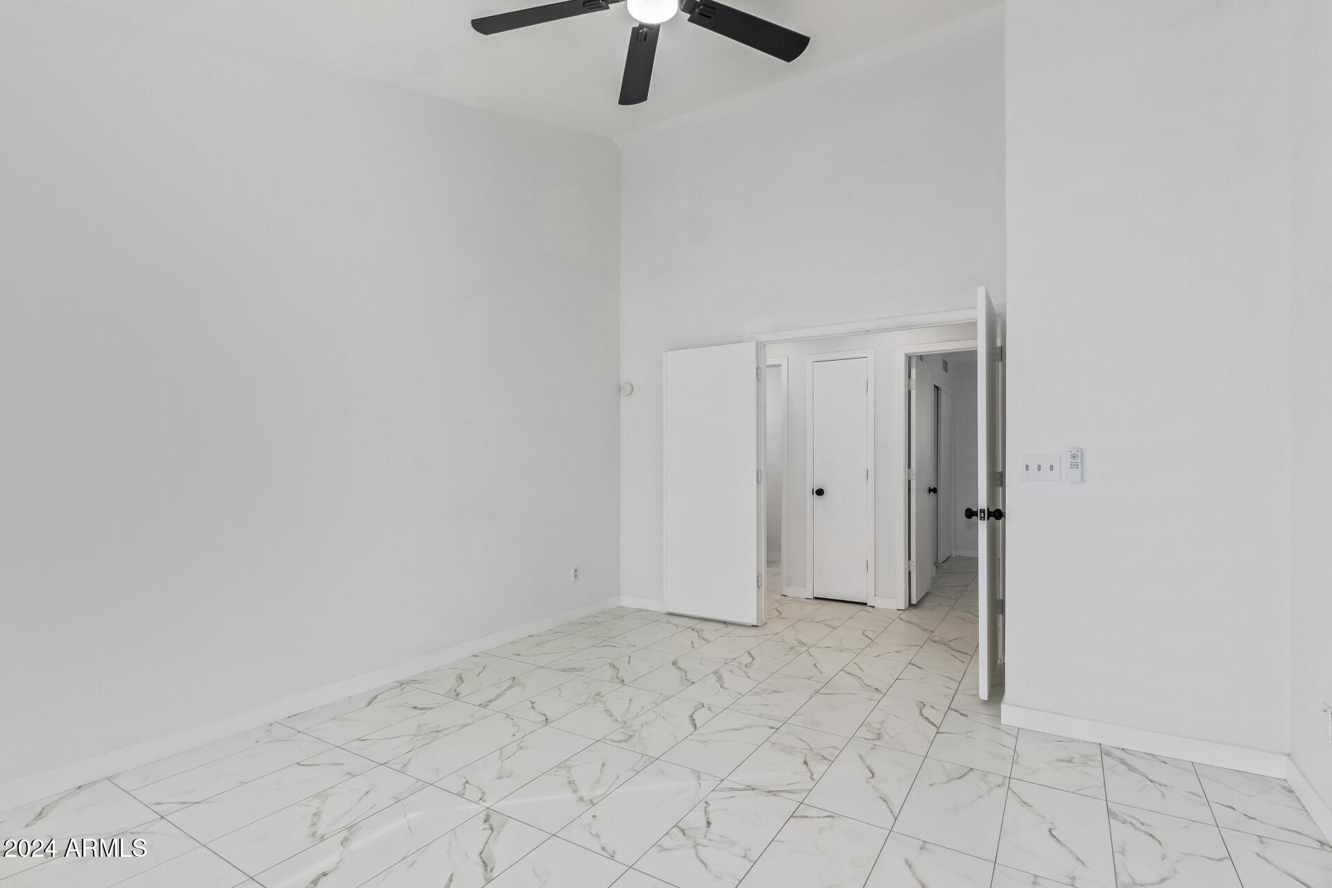 3223 E TOPEKA Drive