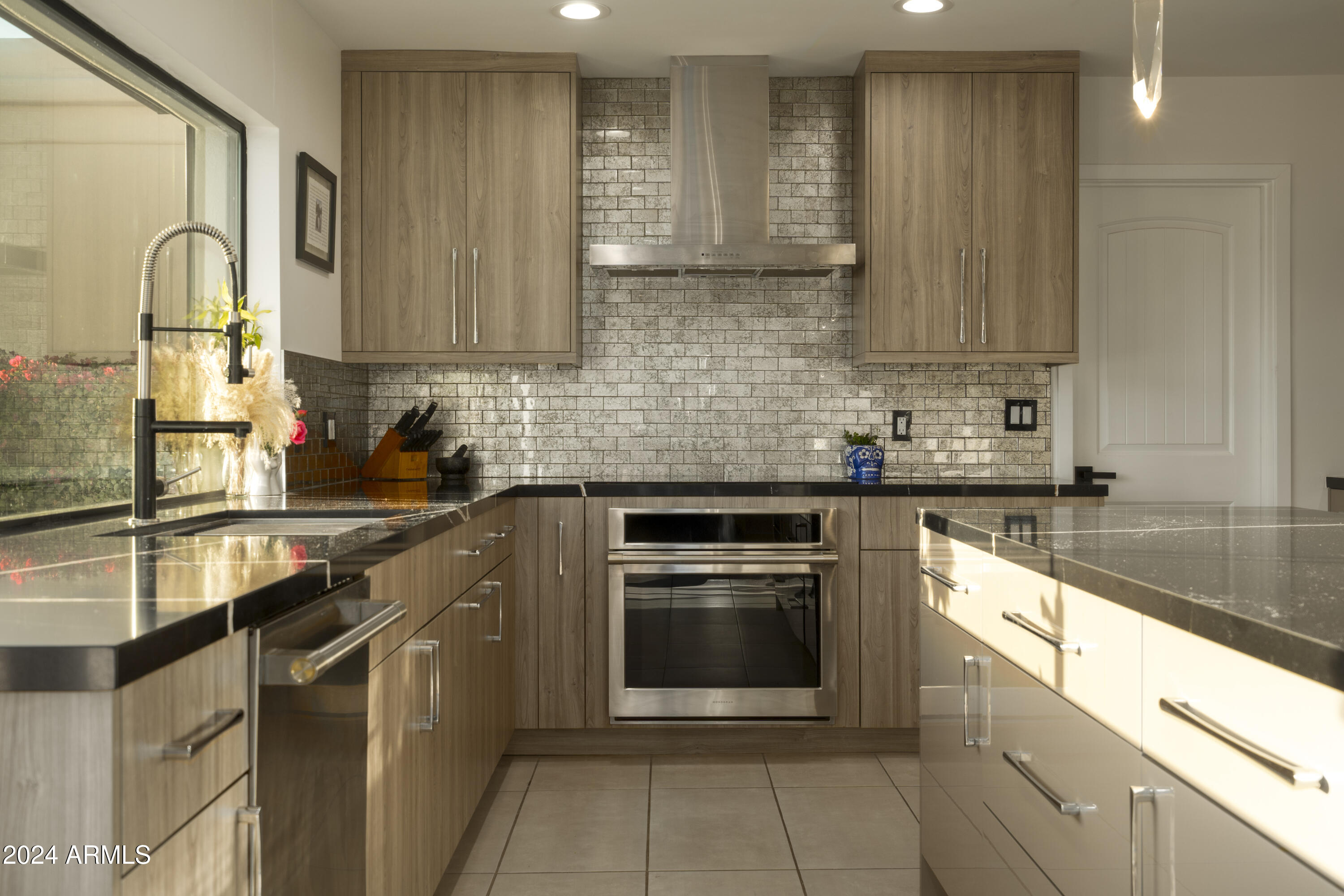 9919 N 47TH Place