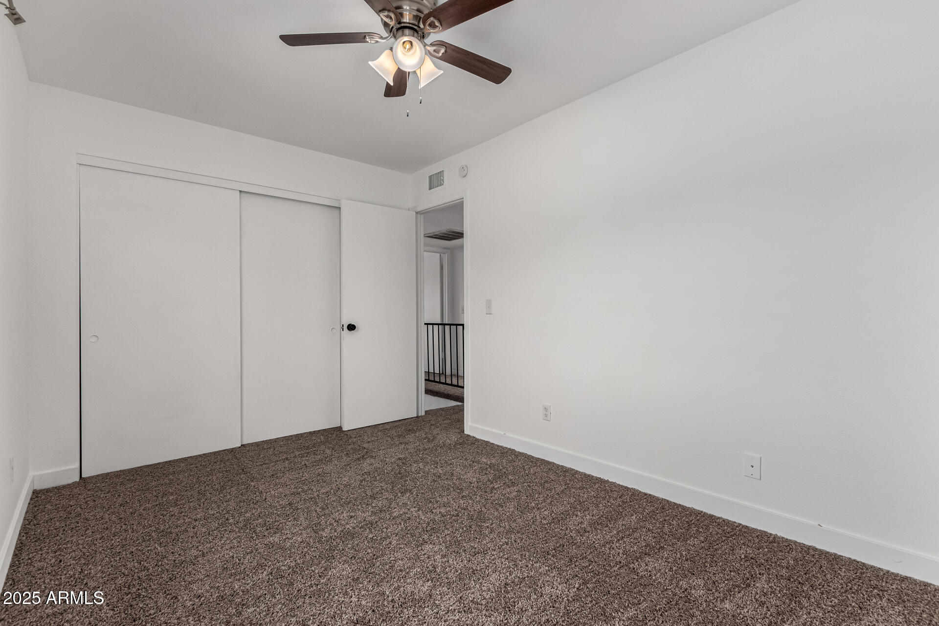 1506 E TOPEKA Drive