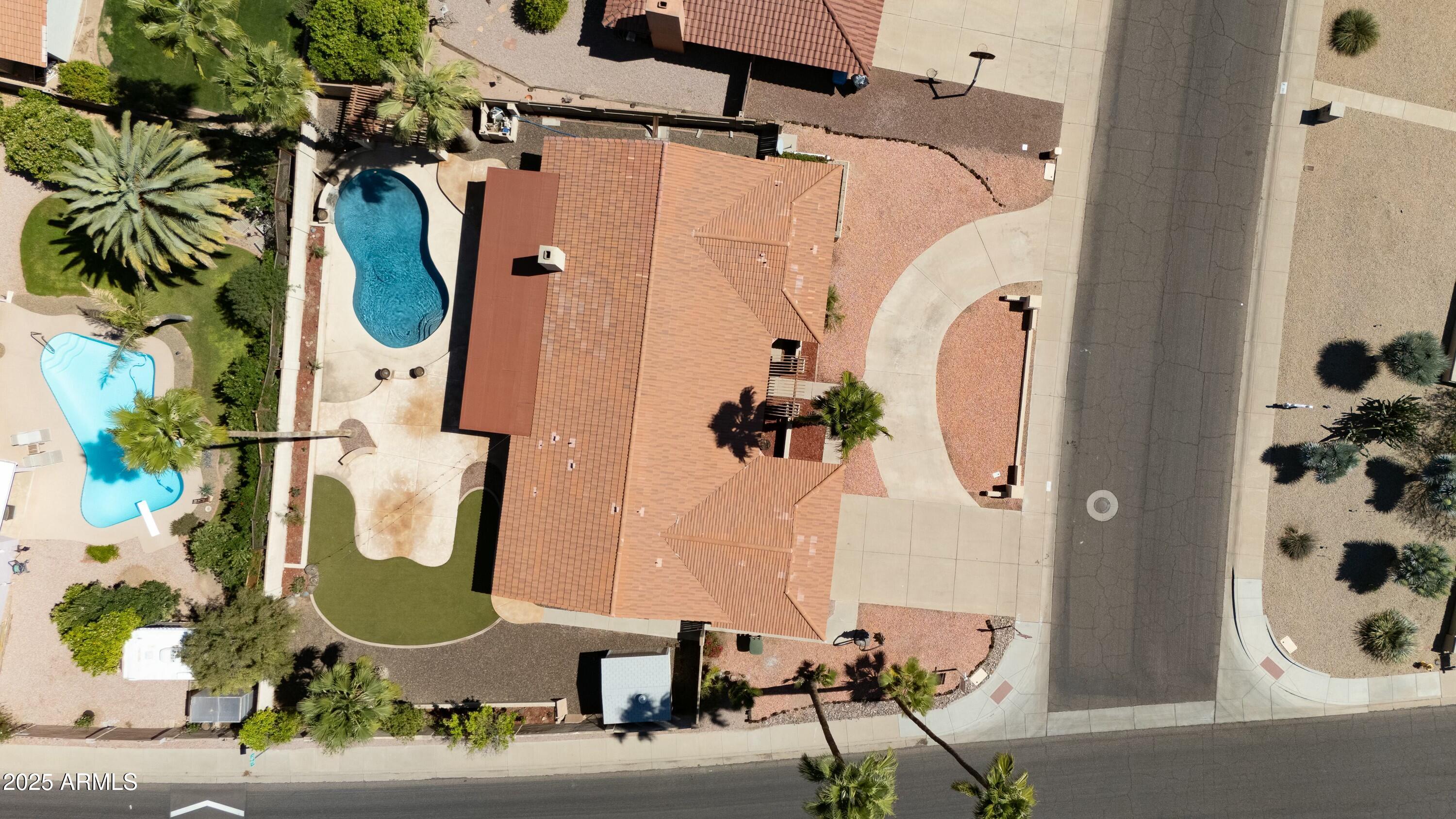 302 E CAROL ANN Way
