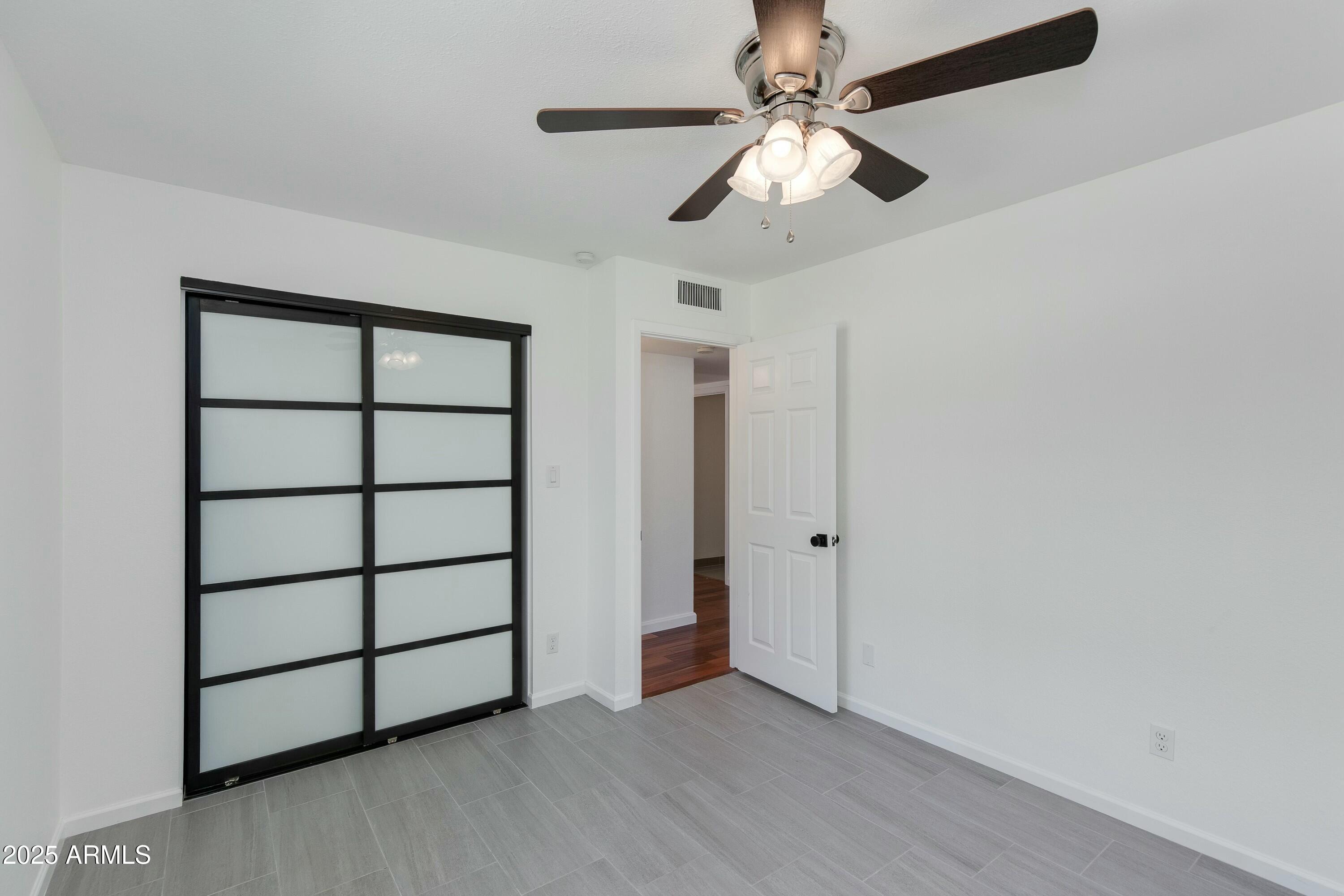 302 E CAROL ANN Way