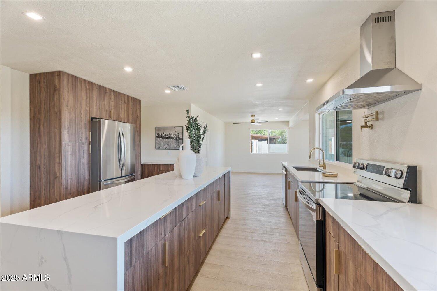 15244 N 7TH Place