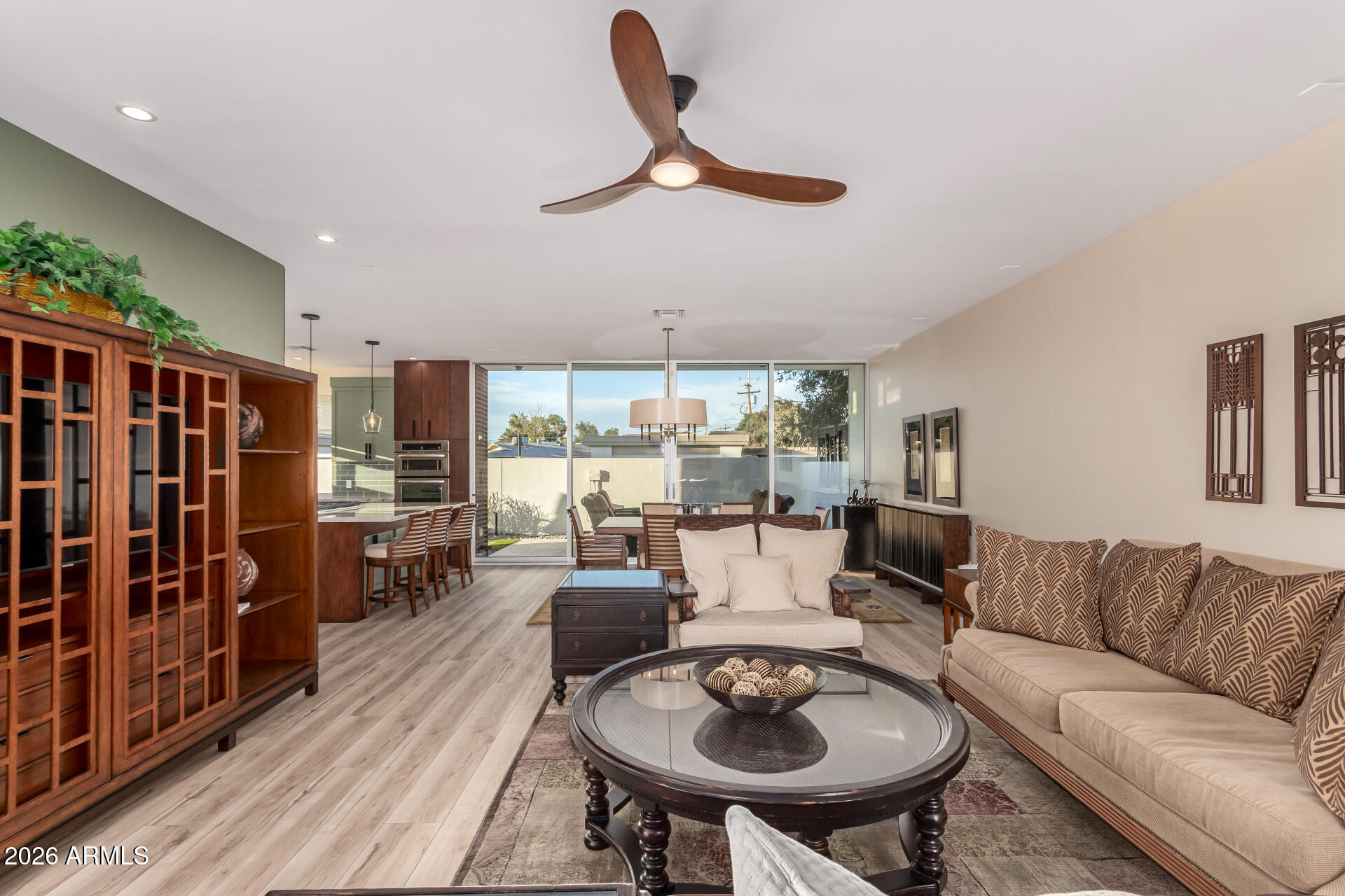 5576 N 12TH Street