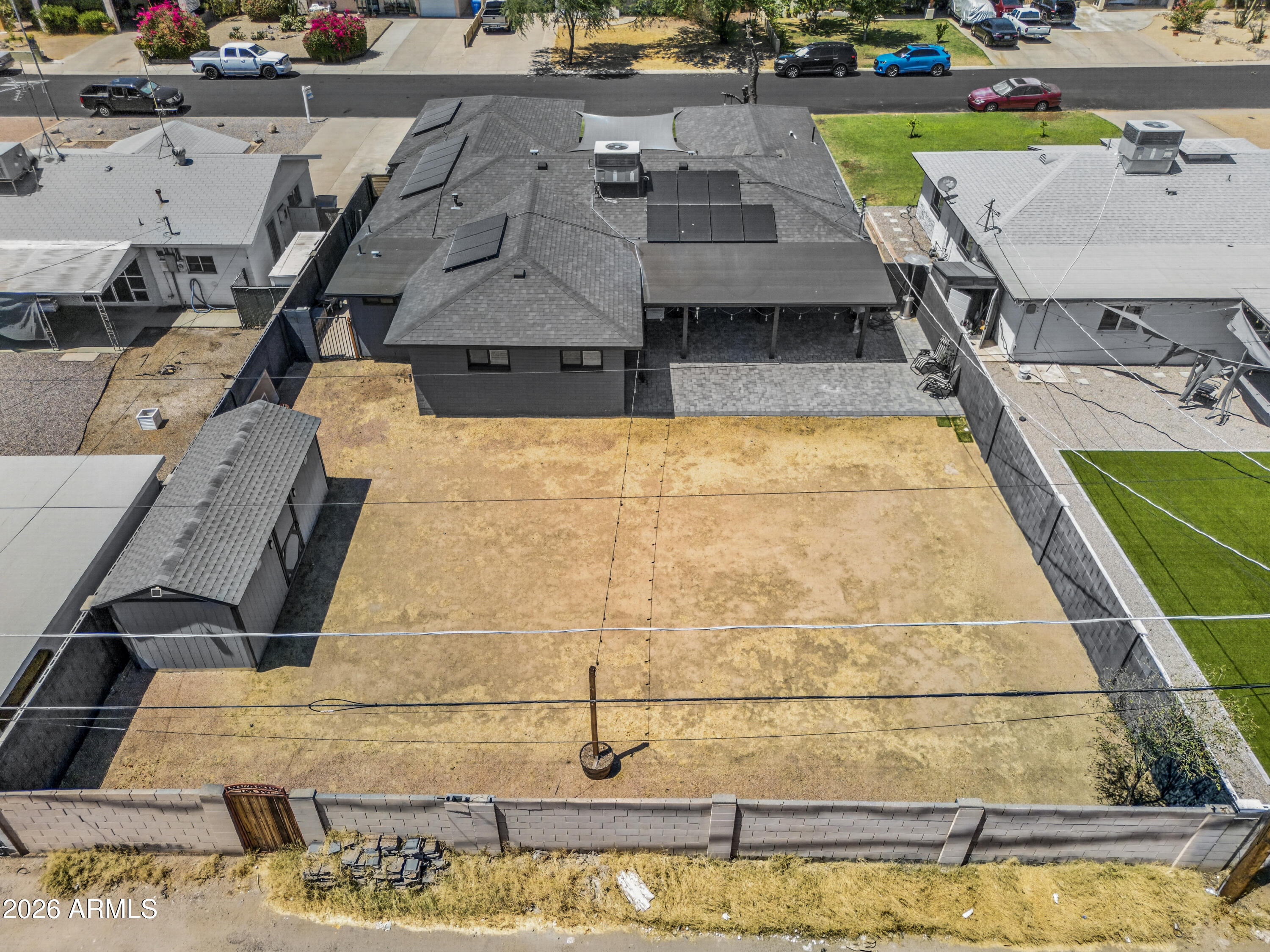 4329 E HUBBELL Street