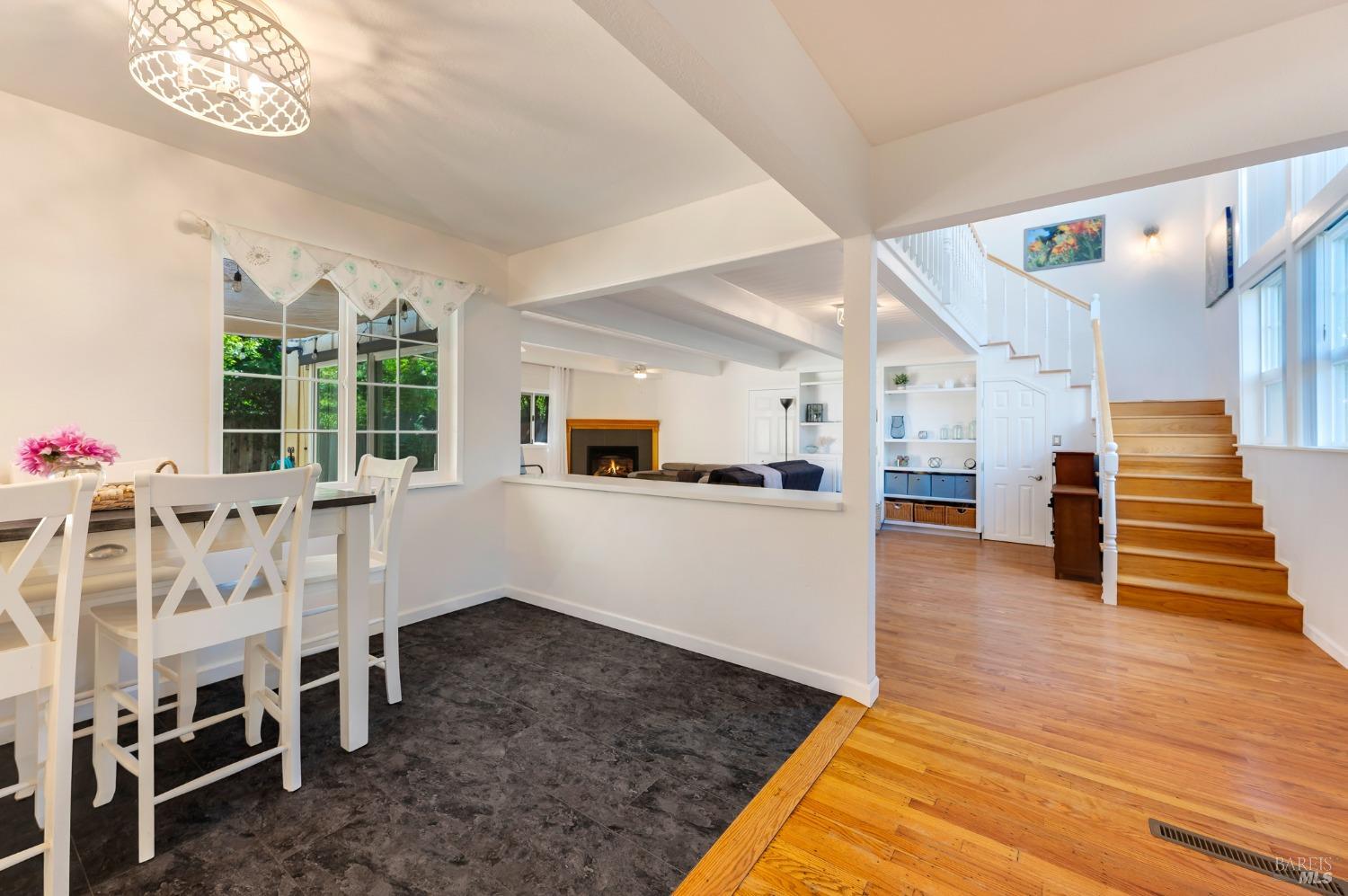 7849 Apple Blossom Ln