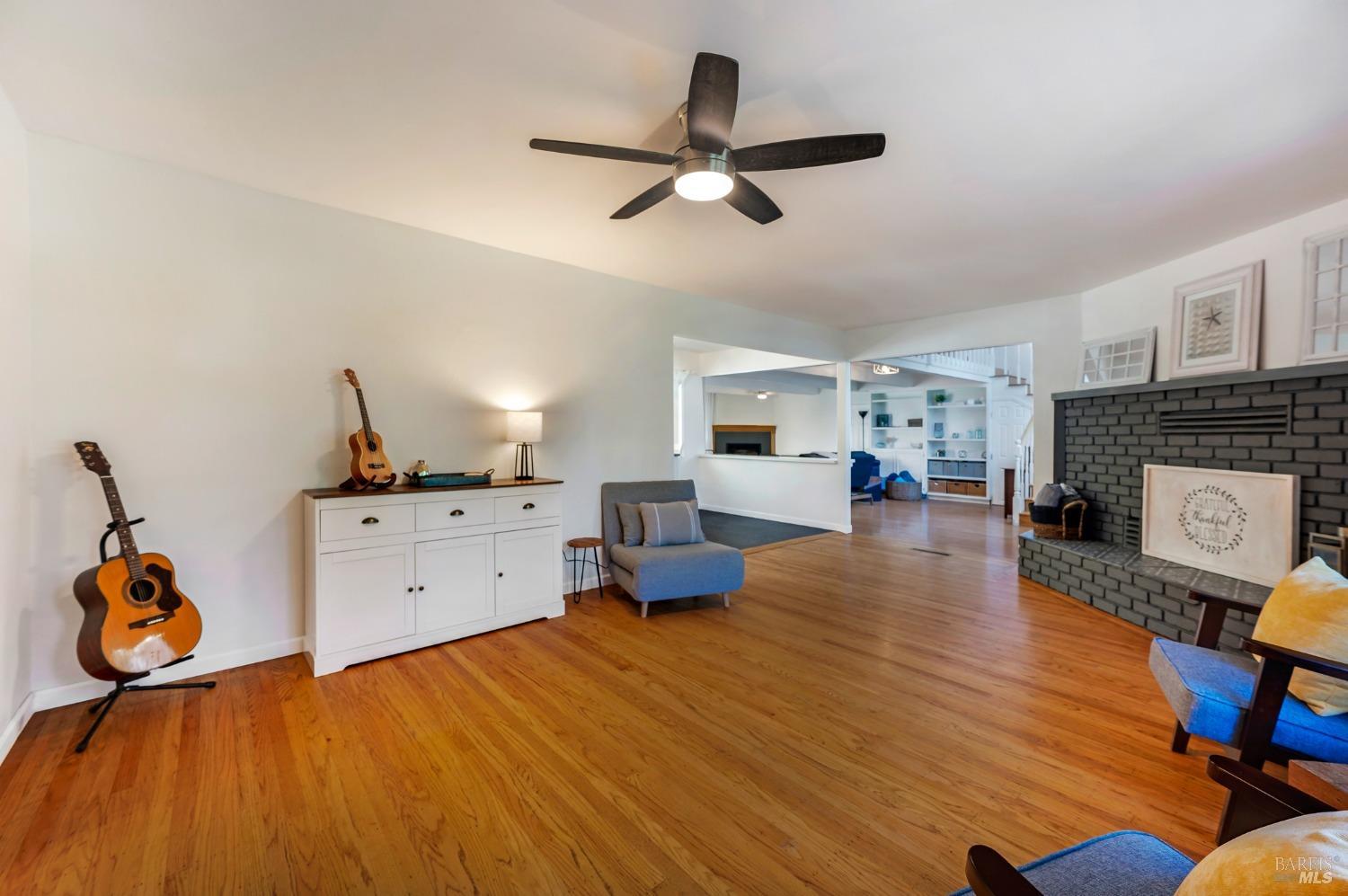 7849 Apple Blossom Ln