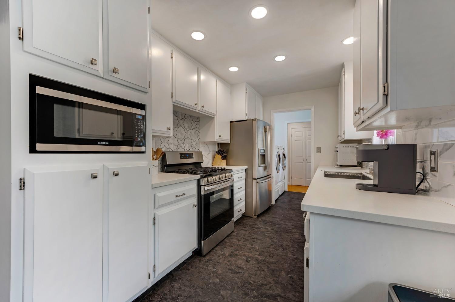 7849 Apple Blossom Ln