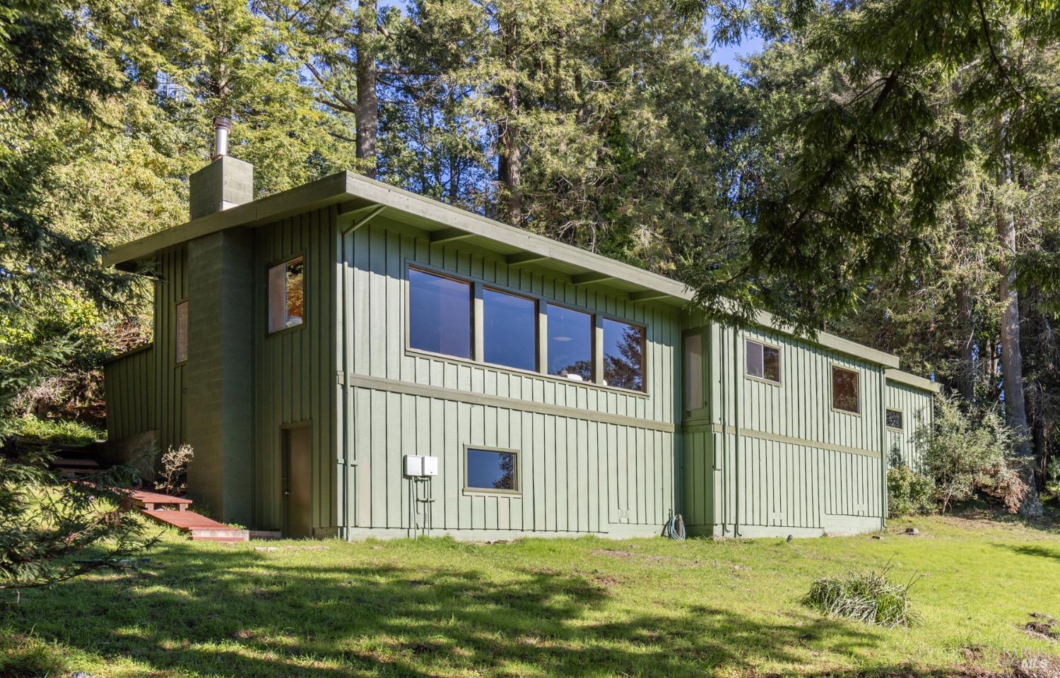 878 Jonive Rd