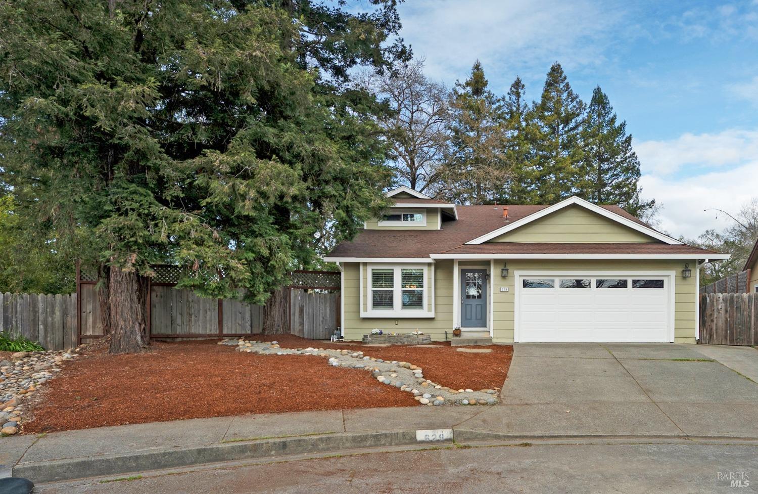 629 Summertree Ln