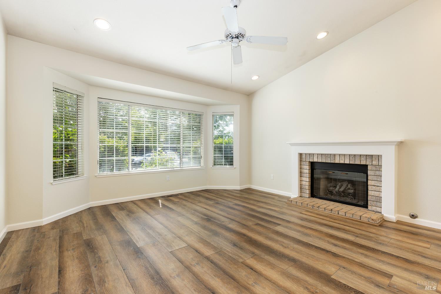 1029 Hampshire Lane