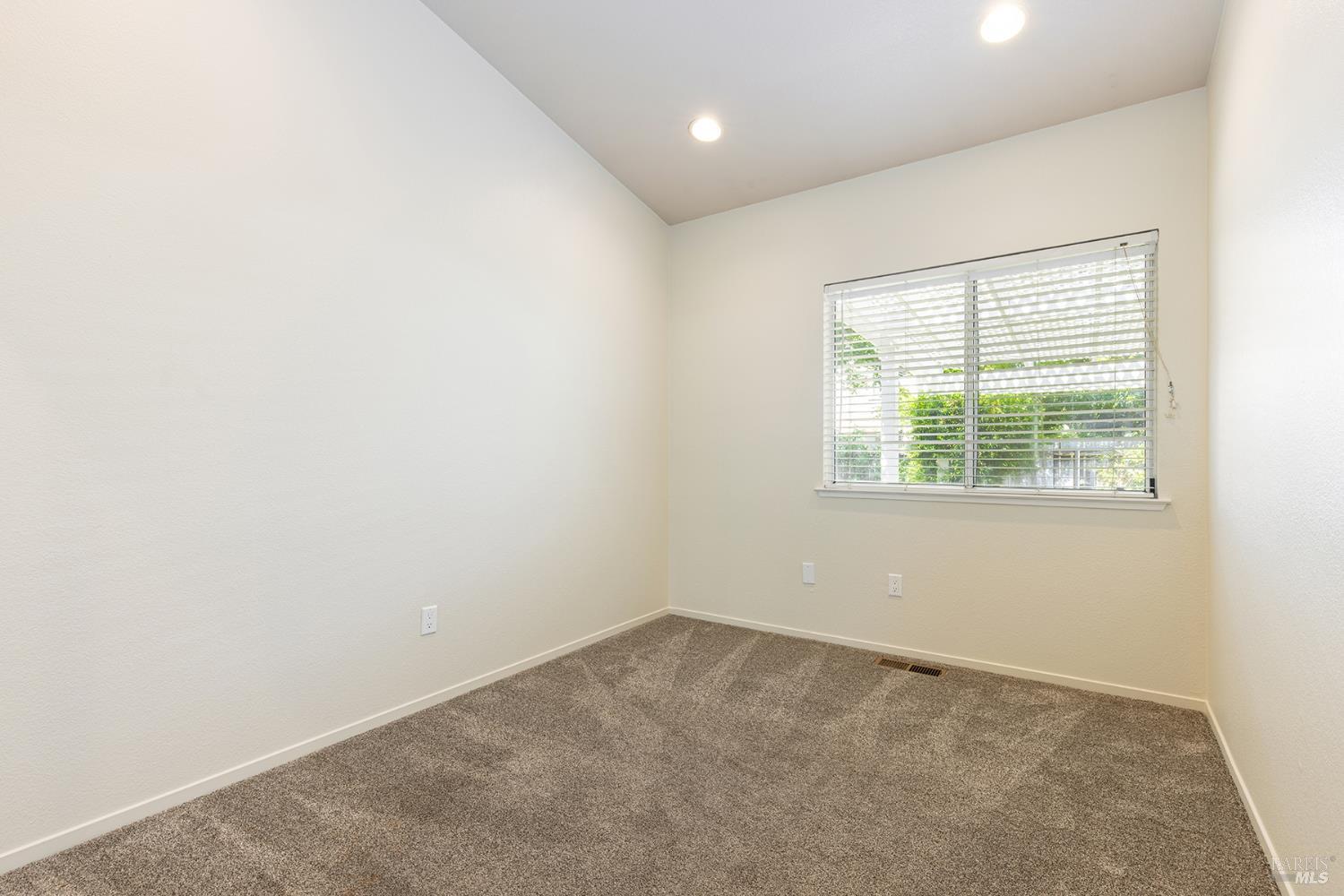 1029 Hampshire Lane