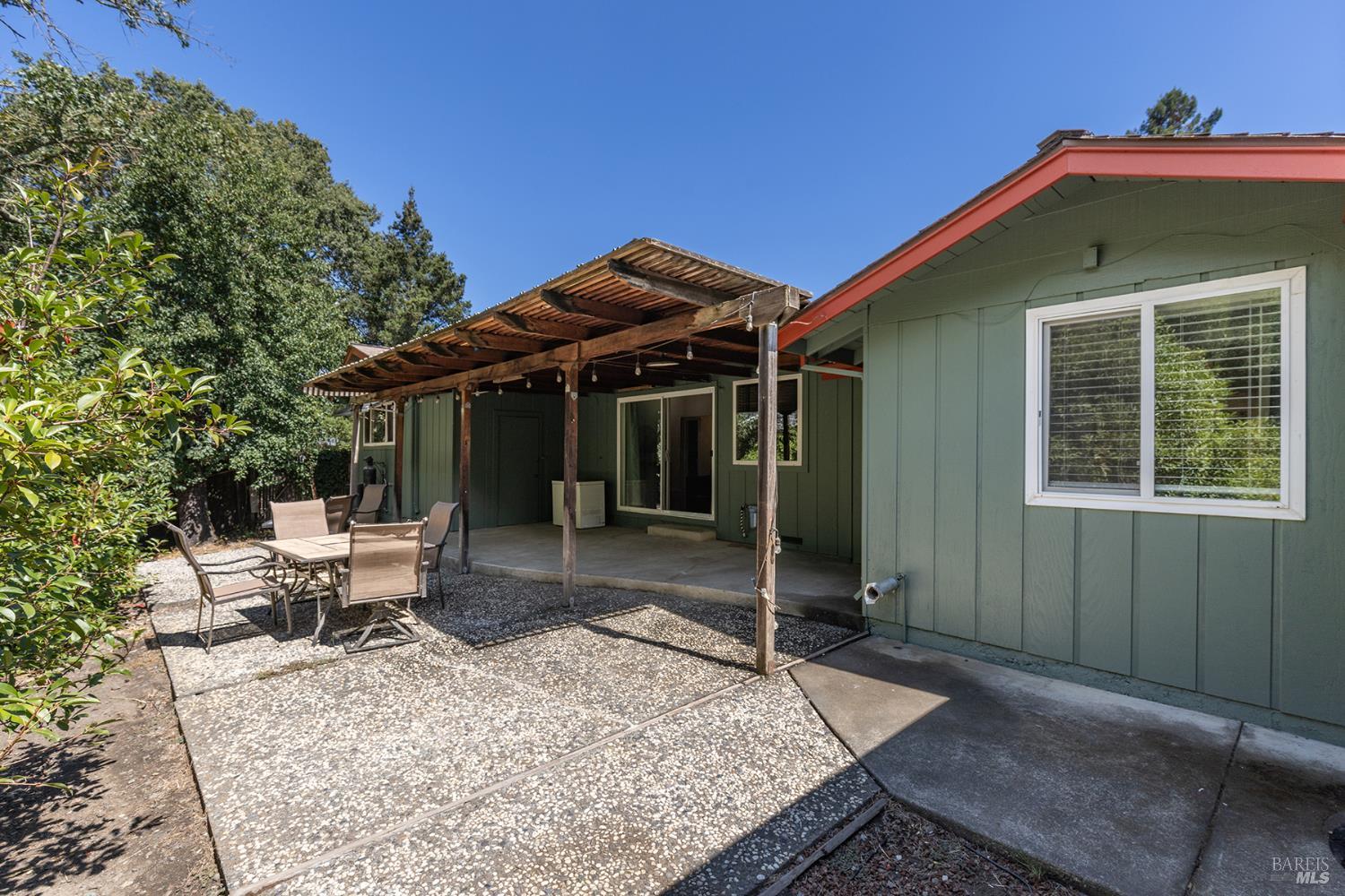 2827 Marlow Road
