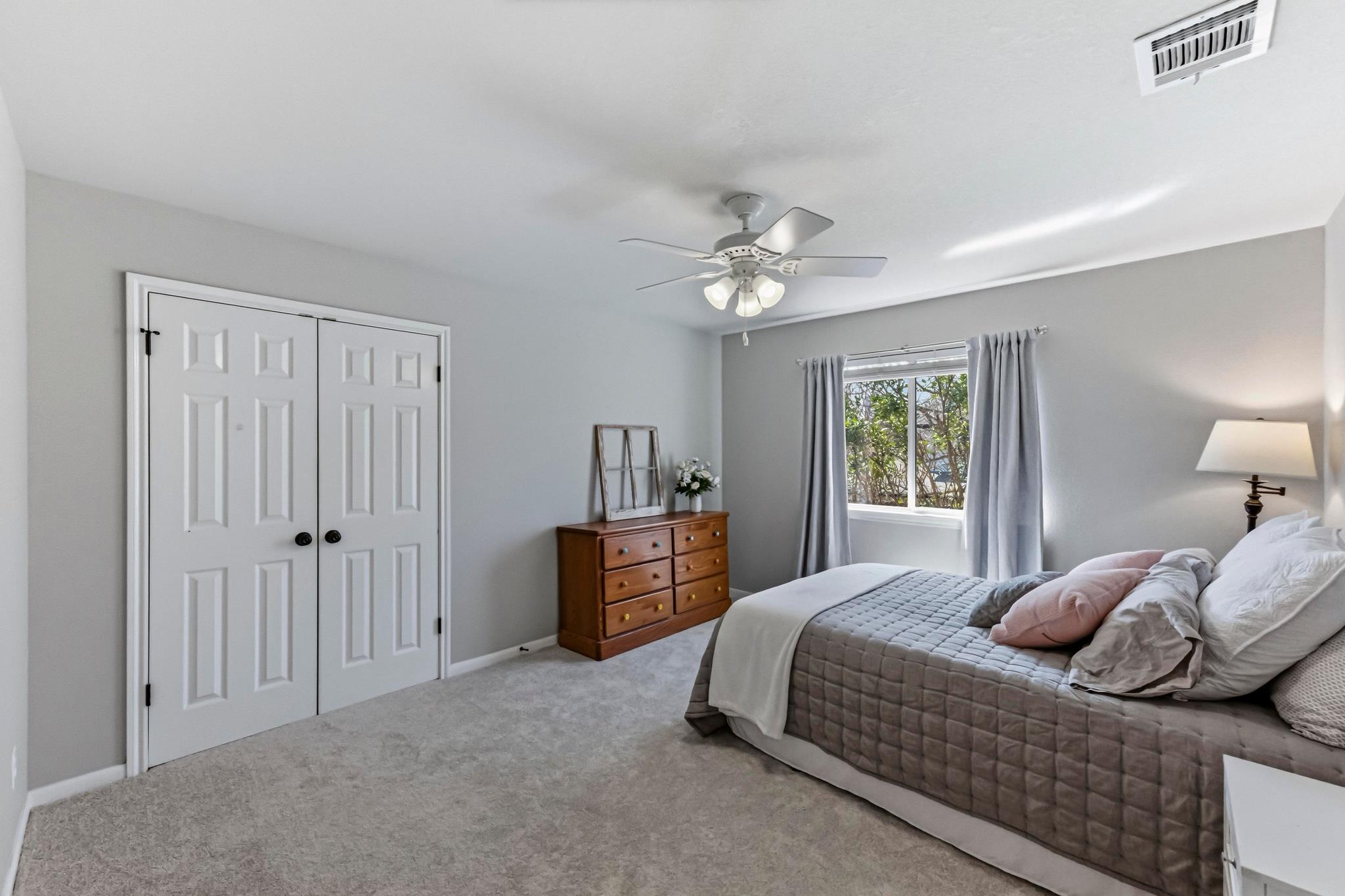 5905 Republic Of Texas BLVD