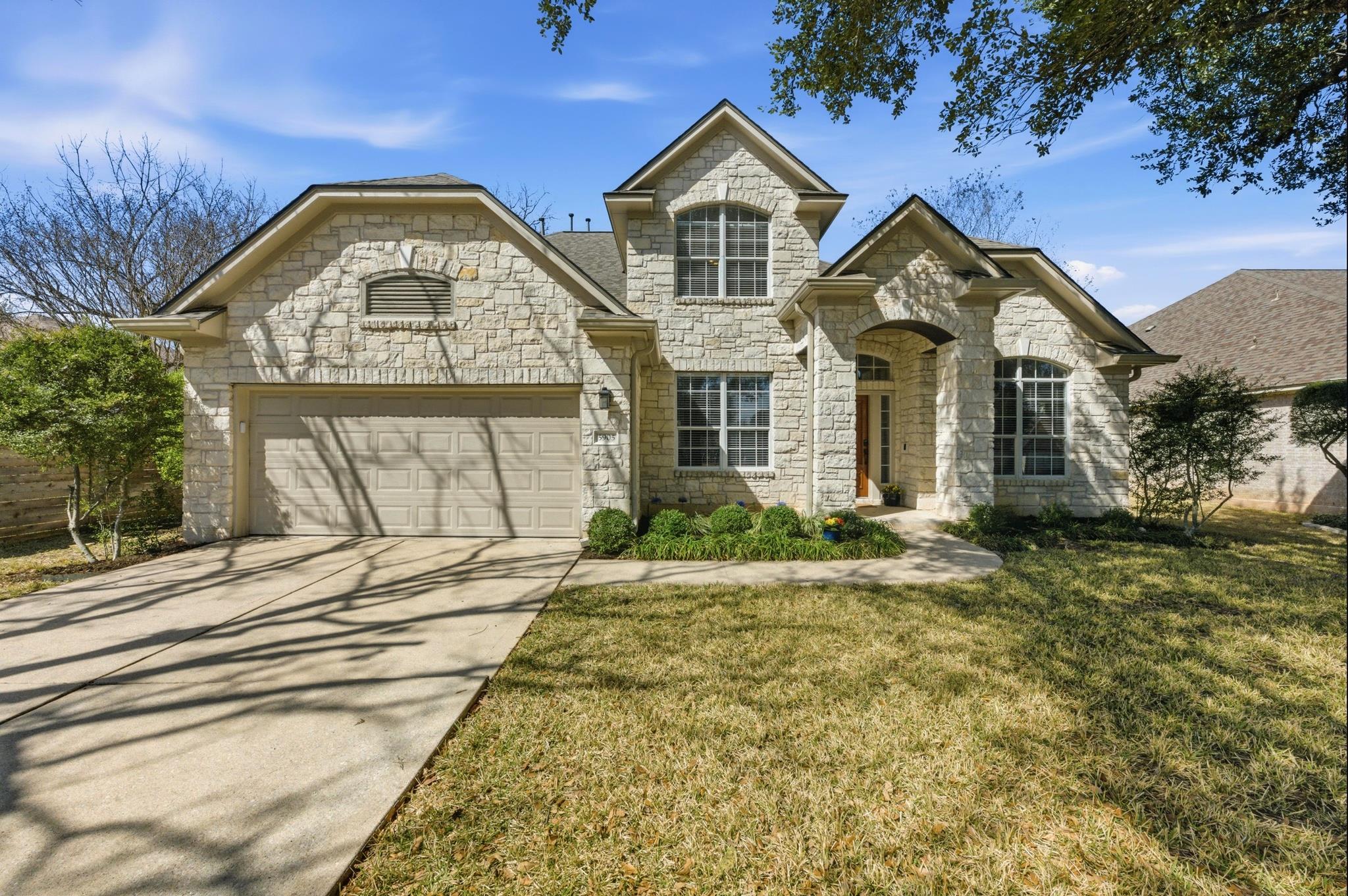 5905 Republic Of Texas BLVD