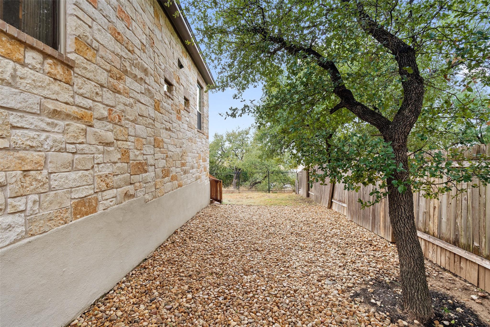 22104 Verbena PKWY
