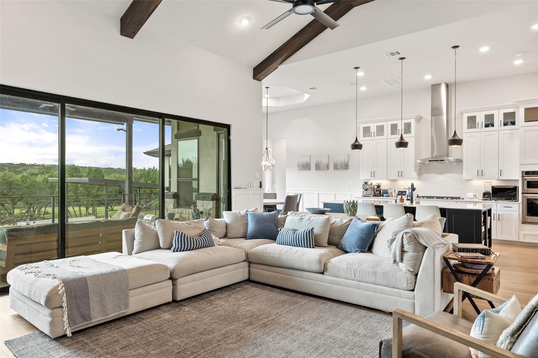 1293 Gato Del Sol Ave
