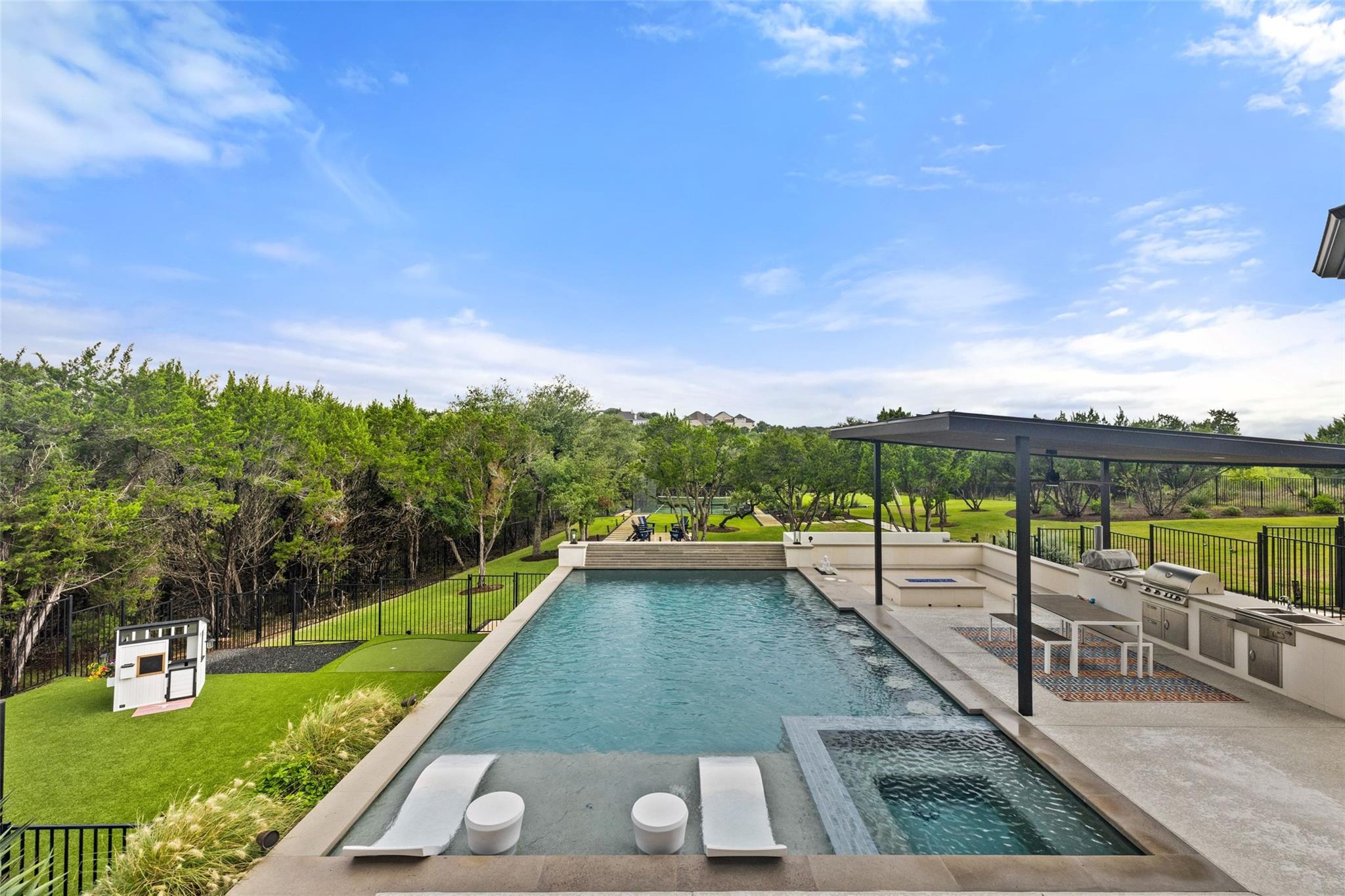 1293 Gato Del Sol Ave