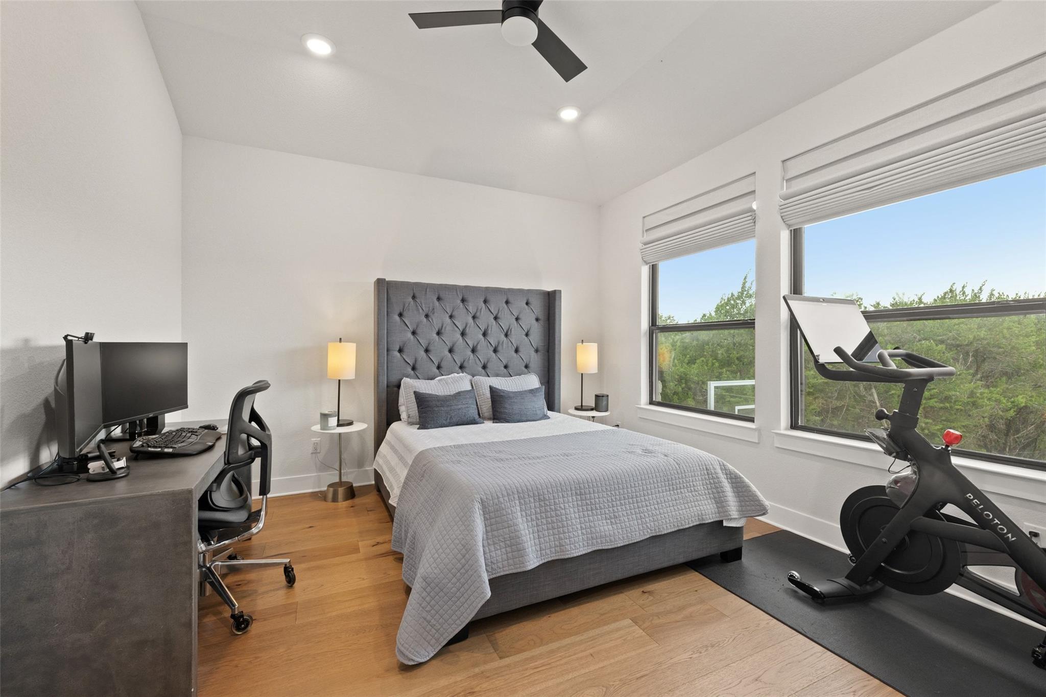 1293 Gato Del Sol Ave