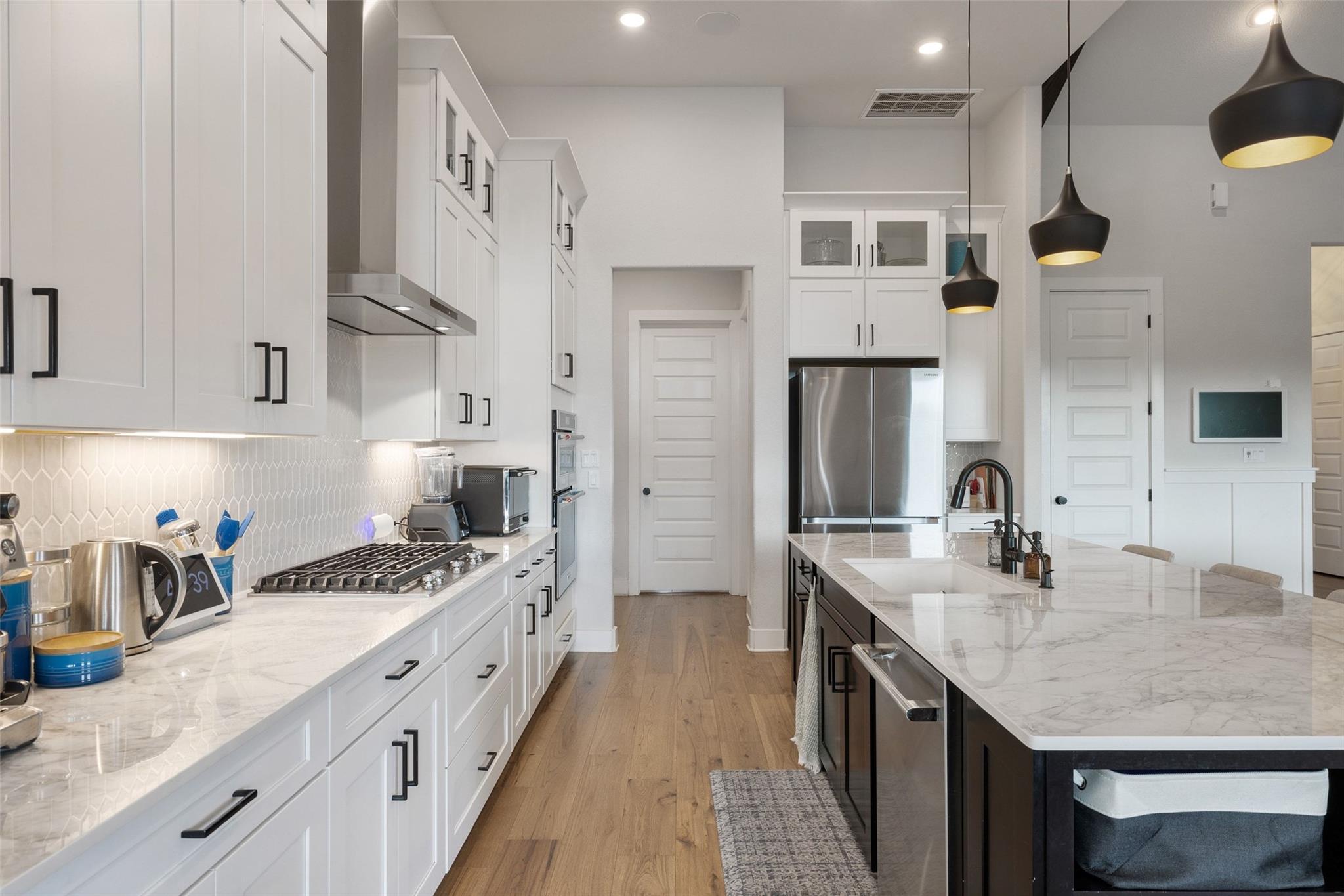 1293 Gato Del Sol Ave