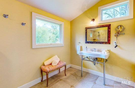 8100 Sonoma Mountain Rd