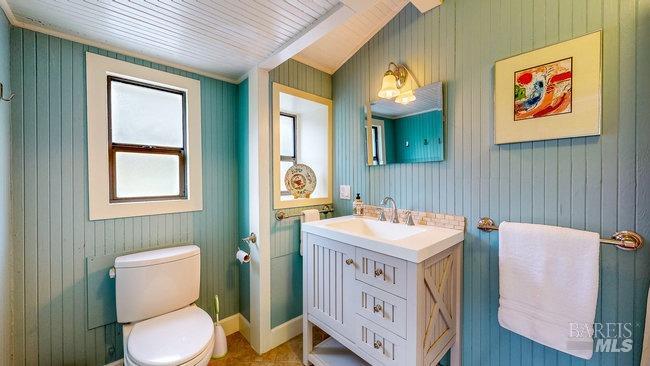 8100 Sonoma Mountain Rd