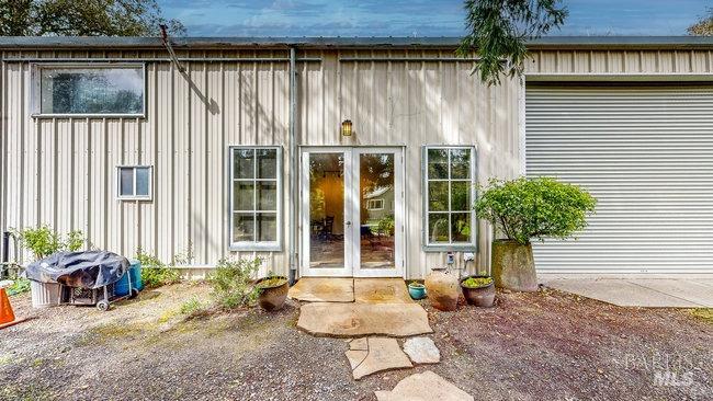 8100 Sonoma Mountain Rd