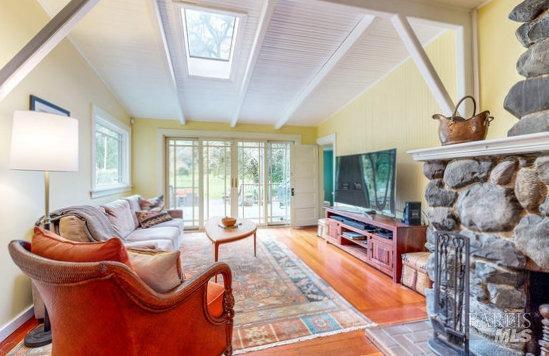 8100 Sonoma Mountain Rd