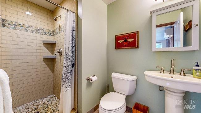 8100 Sonoma Mountain Rd