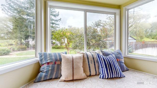 8100 Sonoma Mountain Rd