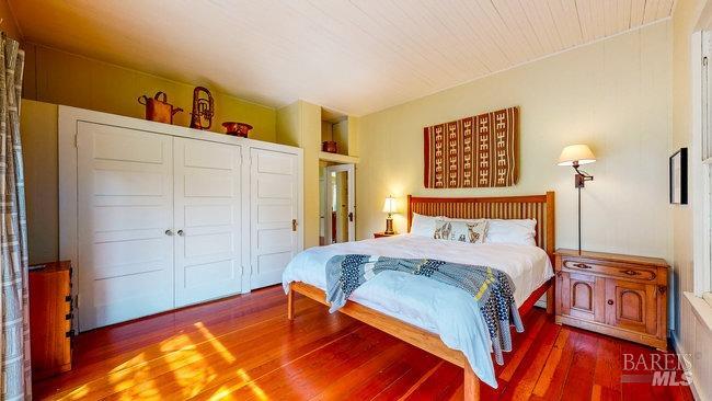 8100 Sonoma Mountain Rd