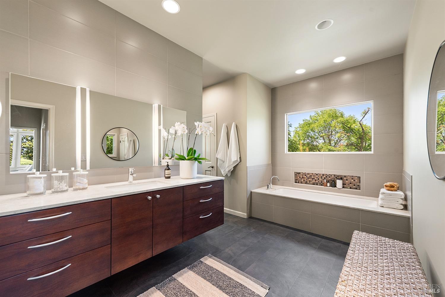 647 Lytton Station Rd