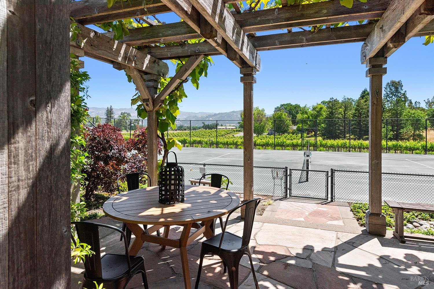 647 Lytton Station Rd