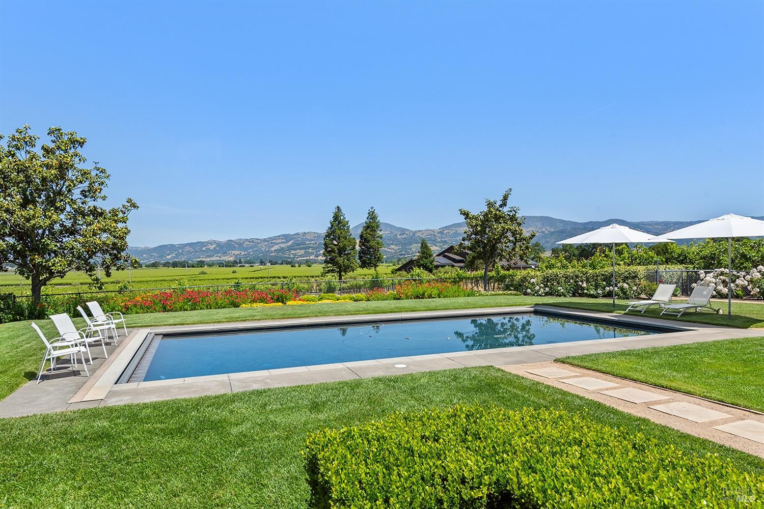 647 Lytton Station Rd