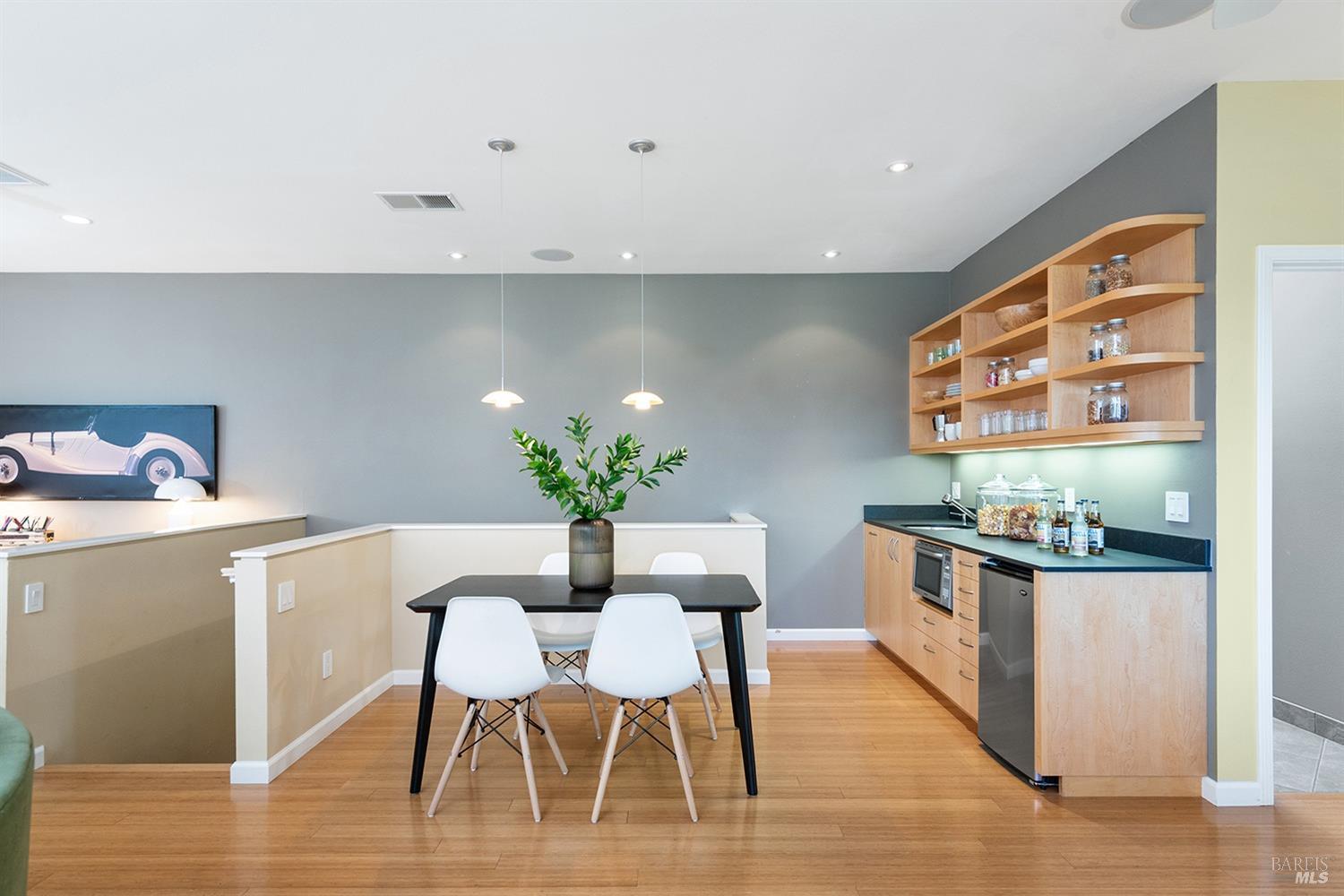 647 Lytton Station Rd