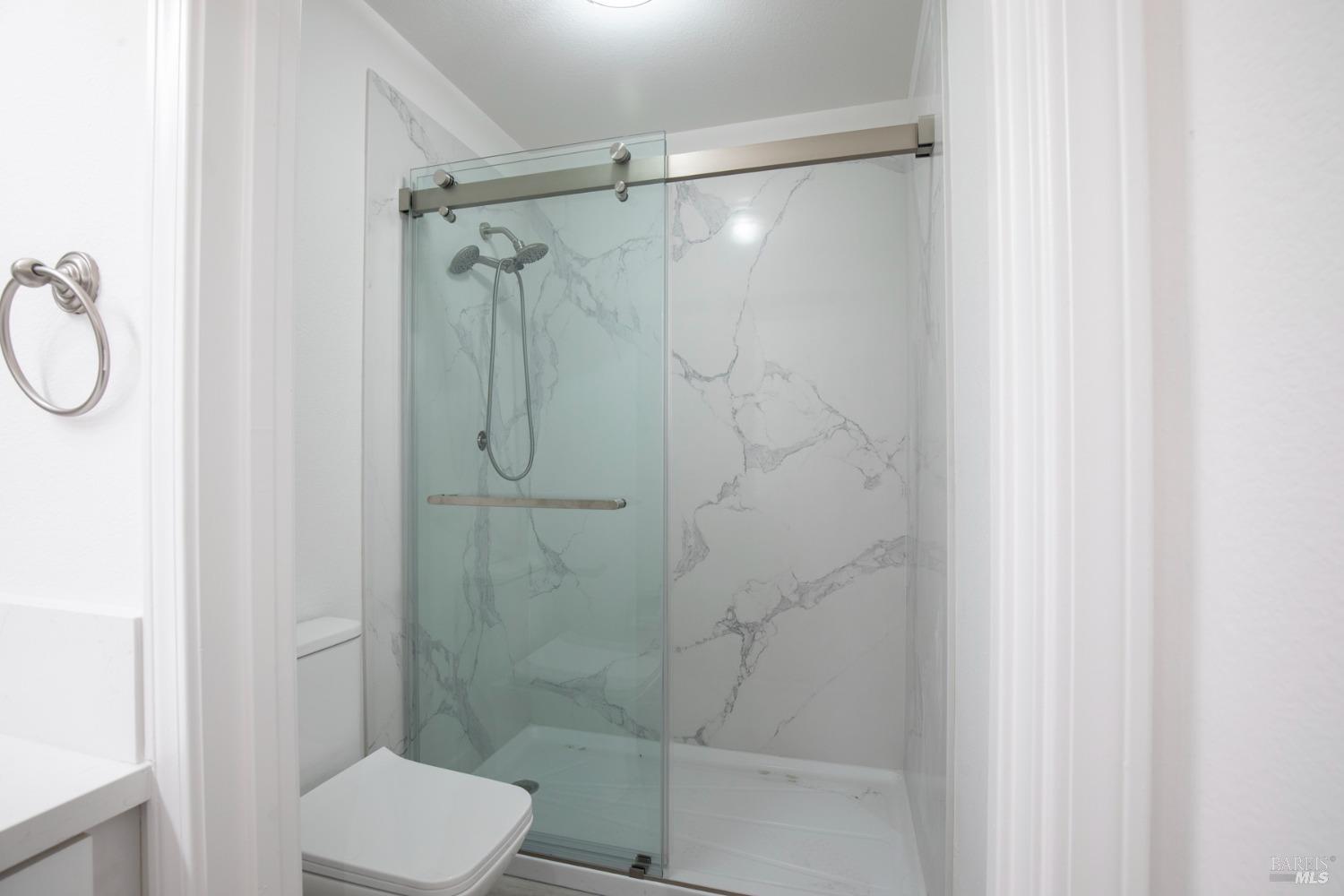 427-429 University St